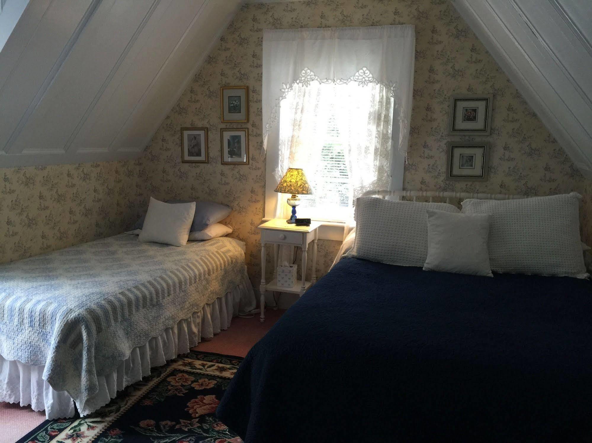 Shaw House Inn เฟิร์นเดล ภายนอก รูปภาพ
